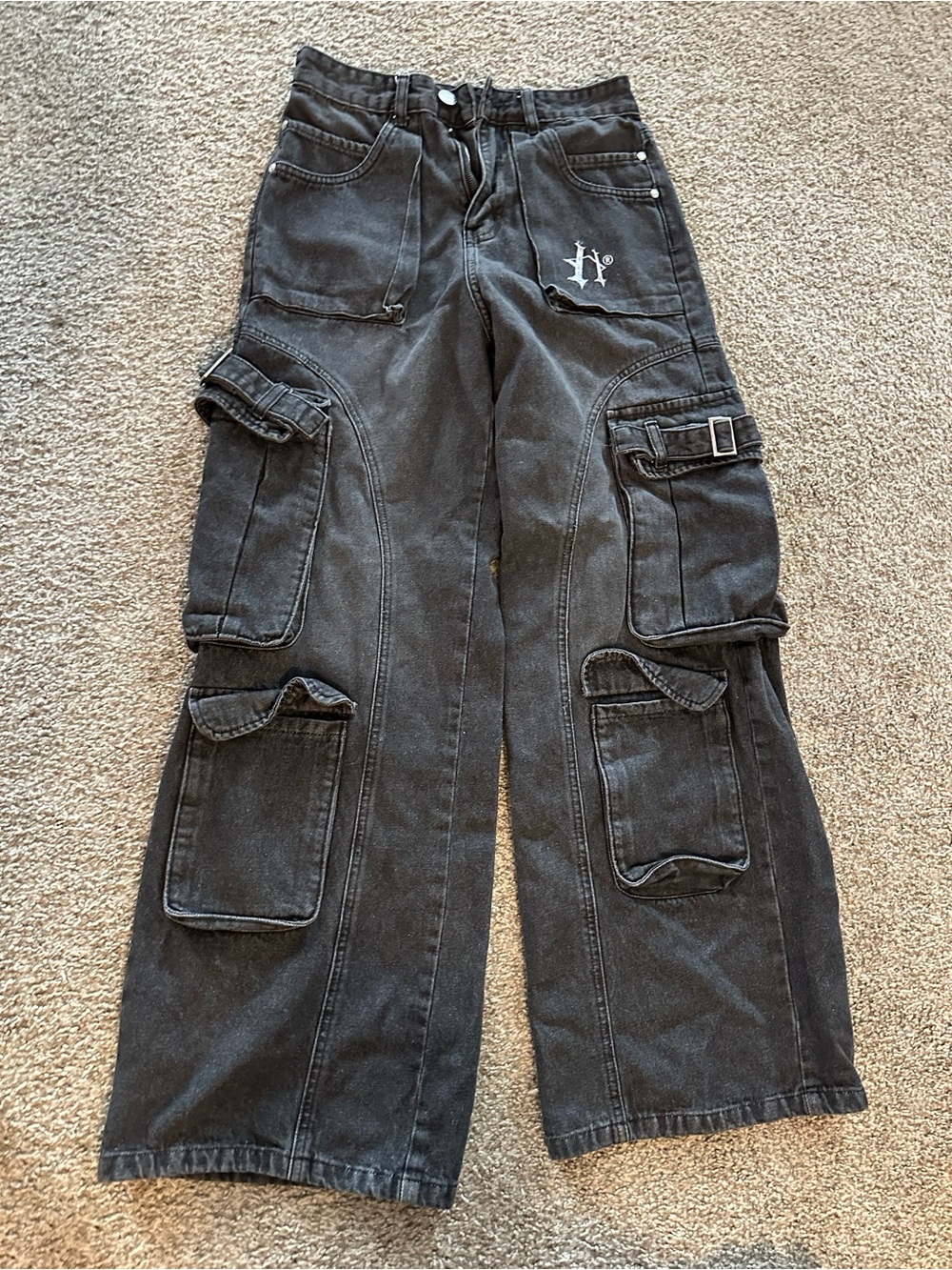 Black Wide-Leg Cargo Pants with Utility Pockets
